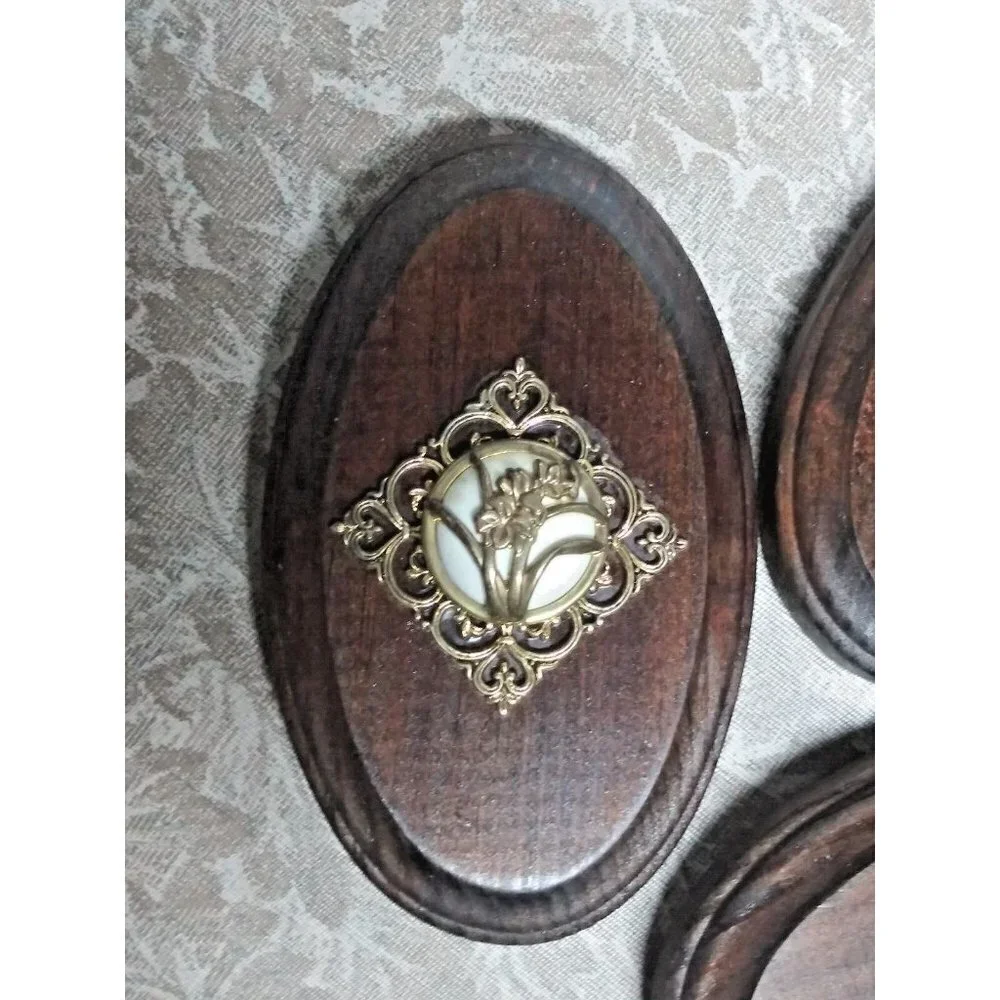 VINTAGE wall hangings Set of 3 Oval Ornate Embellished brown 5.25